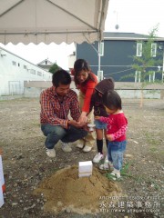 建築模型も地鎮祭に参加！2