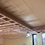 間接照明を取り入れる下がり天井