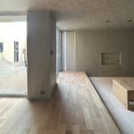 中庭のあるコの字型プラン