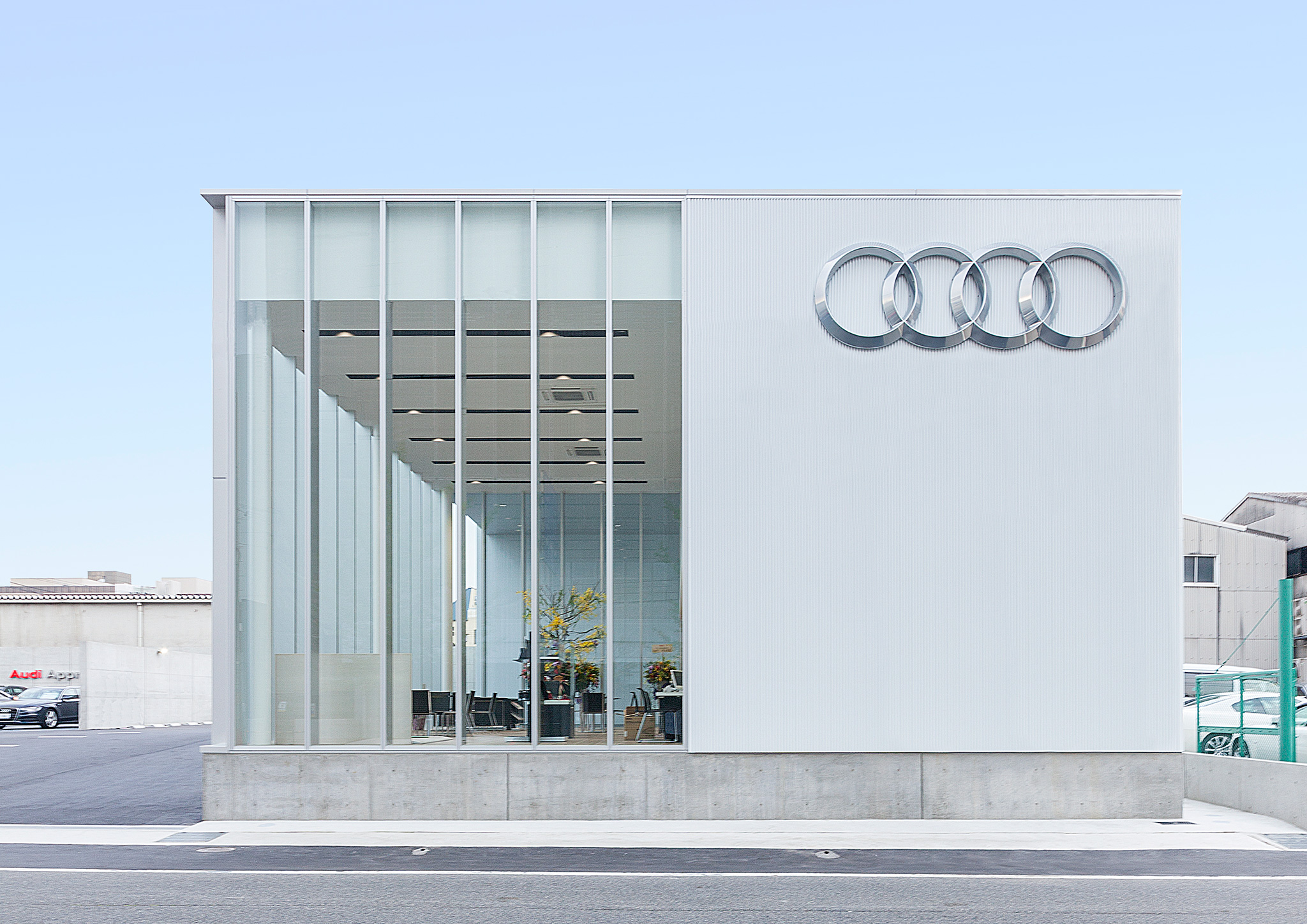Audi Approved Automobile Kobe 03/15